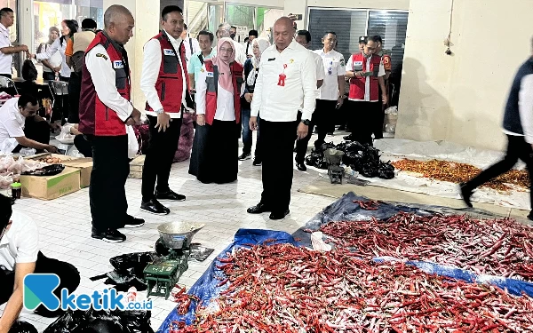 Ludes Diburu Warga, Warung Tekan Inflasi Rutin Gelontorkan Berton-ton Bahan Pokok