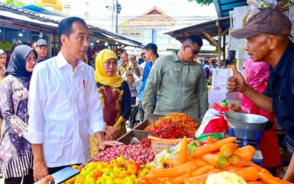 Nataru, Khofifah Pastikan Bahan Pokok di Jatim Aman dan Stabil