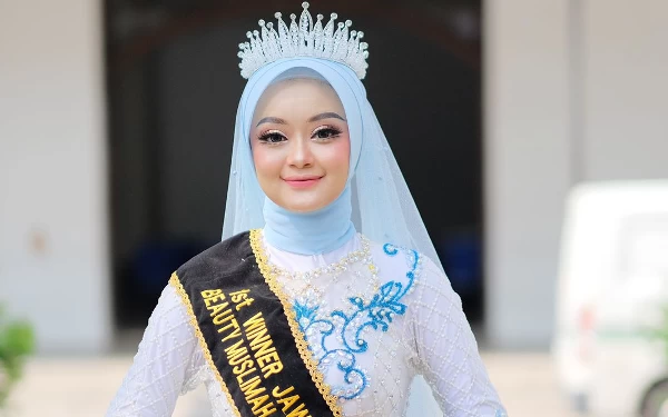 Thumbnail Berita - Jesy Dwi Oktaviani, 1st Winner Beauty Muslimah Jateng 2023 Bicara Pentingnya Brain, Beauty dan Behavior