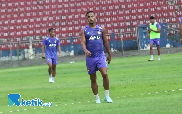 Thumbnail Berita - Persik Kediri Kena Sanksi Komdis PSSI Rp 120 Juta, Begini Respon Manajemen