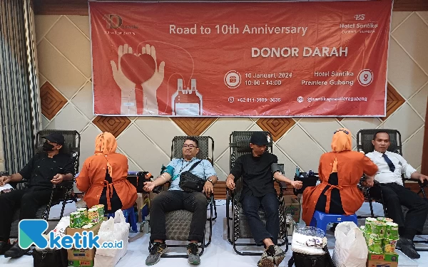 Thumbnail Berita - Peserta Donor Darah di Hotel Santika Gubeng-Surabaya Membludak