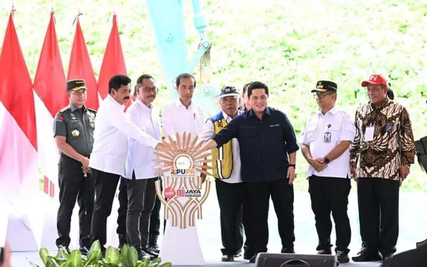 Thumbnail Presiden Jokowi Groundbreaking Proyek di IKN, Bangun TC Timnas dan Masjid Negara