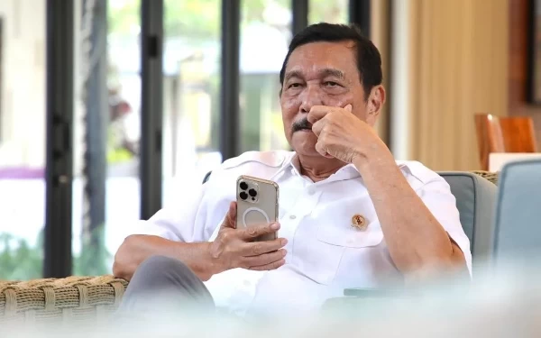 Thumbnail Berita - Perlu Evaluasi Mendalam, Luhut Minta Kenaikan Pajak Hiburan Ditunda