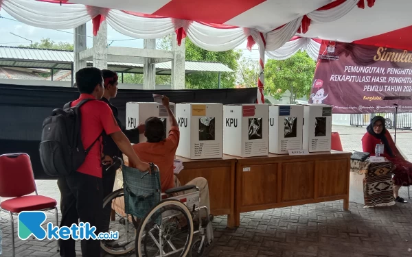 Jelang Pelaksanaan Pemilu 2024 KPU Bangkalan Gelar Simulasi Pencoblosan