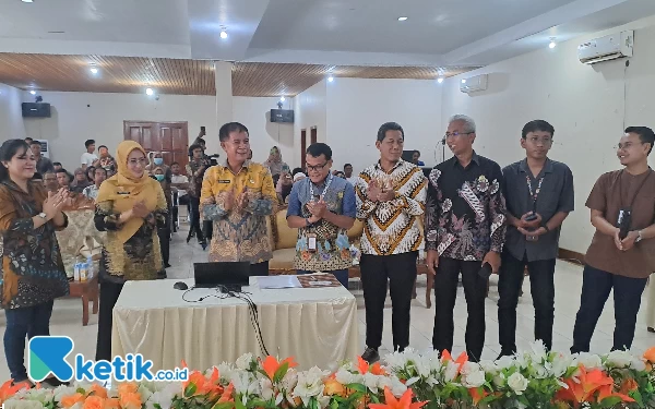 Thumbnail Berita - Launching SIMCERDIK, Dinkes Halsel Kolaborasi Percepat Akses Rekam Medis Elektronik