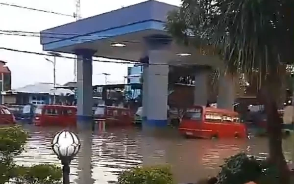 Thumbnail Berita - Ini Faktor Utama Banjir di Surabaya Menurut DSDABM