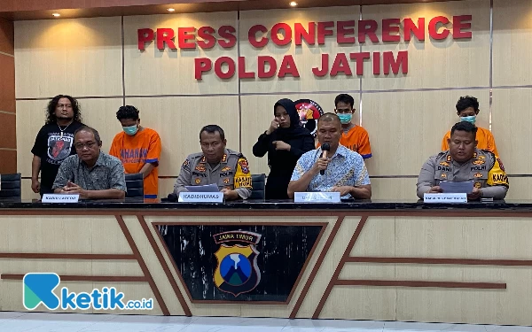 Thumbnail Berita - Bekuk 3 Pelaku Pengeboman Ketua KPPS di Pamekasan, Polda Jatim: Bukan Motif Politik