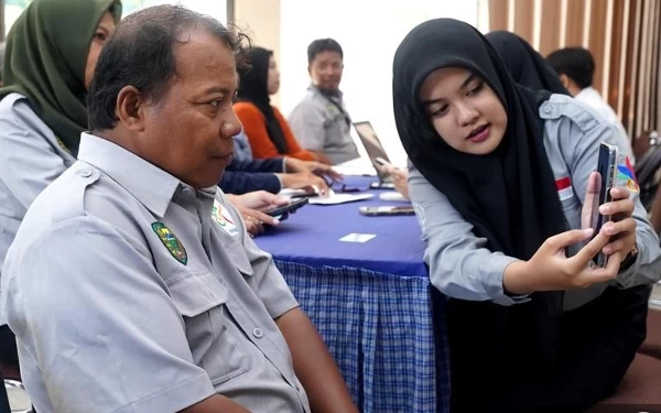 Thumbnail Berita - Ratusan Penyandang Disabilitas Kota Madiun Antusias Instal IKD