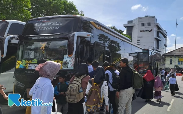 Thumbnail Berita - Enam Armada Bus Mudik-Balik Gratis Pemkab Jember Disiapkan untuk Sambut Lebaran