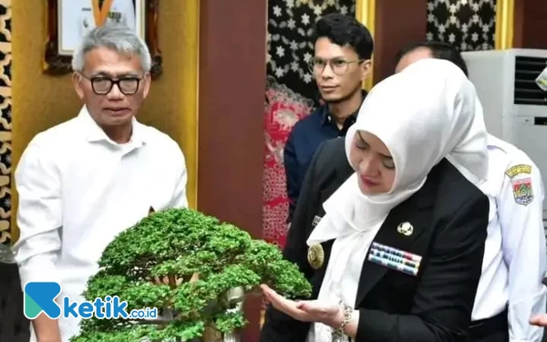 Bupati Hj Ratna Machmud Audiensi Bersama Perkumpulan Penggemar Bonsai Indonesia