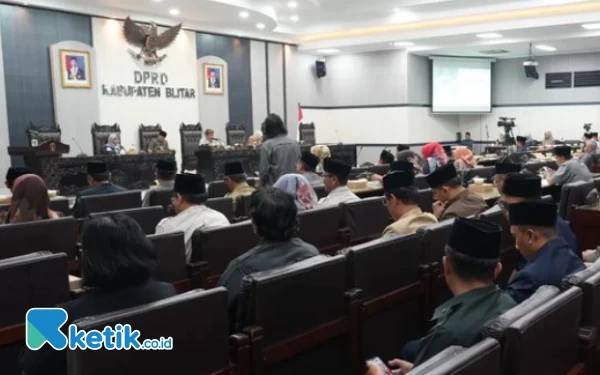 DPRD Kabupaten Blitar Bahas Penyampaian Penjelasan terhadap LKPJ Bupati