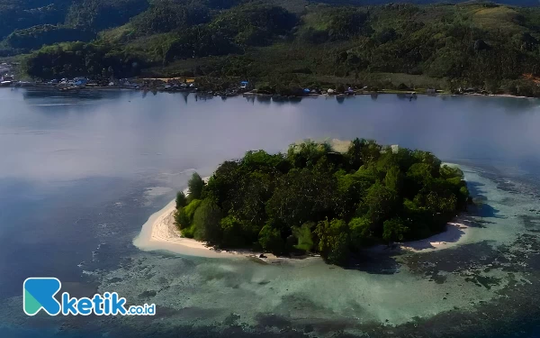 Thumbnail Berita - Pesona Pulau di Desa Sambiki Obi, Destinasi Wisata saat Lebaran