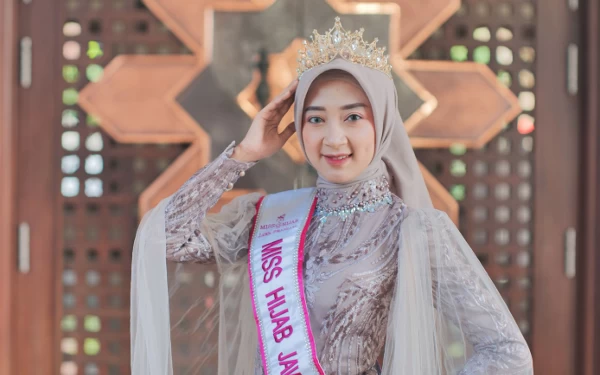 Thumbnail Berita - Siti Kumawati, Winner Miss Hijab Jateng 2023 Bicara Pentingnya Literasi Digital