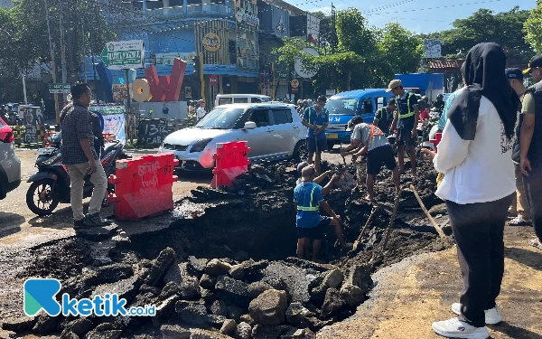 Akibat Pipa PDAM Tugu Tirta Rusak, Warga Keluhkan Matinya Saluran Air