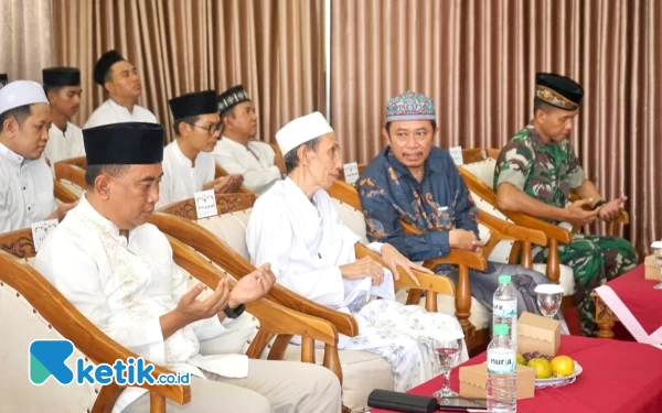 Thumbnail Berita - Pj Bupati Probolinggo: Pesantren Nurul Jadid Peduli Ekonomi Kerakyatan