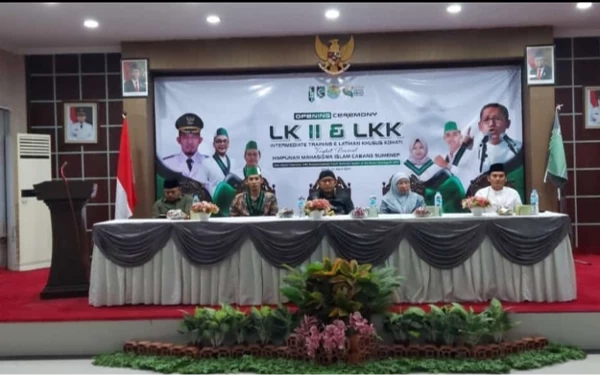 Thumbnail Berita - HMI-KOHATI Sumenep Gelar LK II dan LKK, Bupati dan Wabup Kompak Hadiri Pembukaan