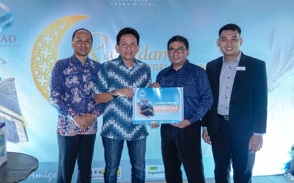 Thumbnail Berita - Mercure Surabaya Grand Mirama Undi Grand Prize Umrah, Ini Pemenangnya!