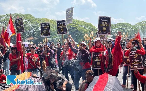 Semua Buruh Terampil! SPBI Malang Raya Kritik Tagline Pemerintah "May Day is Terampil Day"