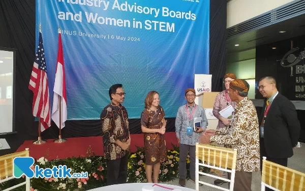 Thumbnail Berita - Rektor UIN Malang Dapat Kehormatan Diundang dalam Program HEPI USAID