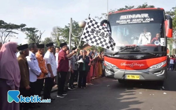 Thumbnail Berita - Pj Sekda Lepas 217 Jemaah Haji Kota Pagaralam