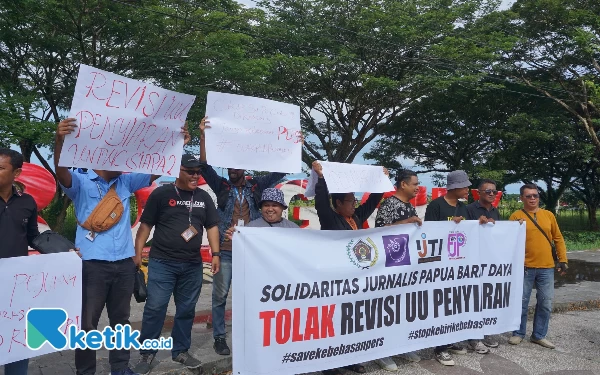 RUU Penyiaran Dianggap Mengekang Kebebasan Pers, Jurnalis Papua Barat Daya Gelar Aksi Protes