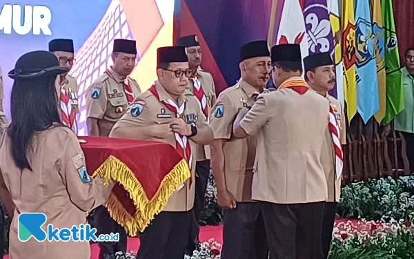 Thumbnail Berita - Kwarda Pramuka Jatim Resmi Dilantik, Buwas Puji Program Wujudkan Generasi Indonesia Emas