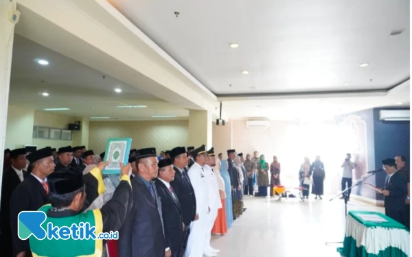 Thumbnail Berita - Pejabat Bupati Simeulue Lantik Puluhan Administrator, Pengawas Hingga Kepala Puskesmas