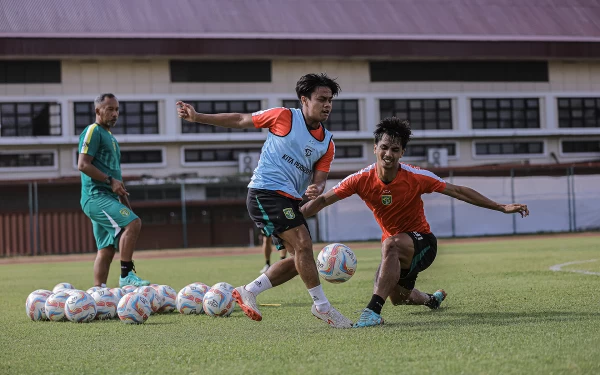 Thumbnail Masuknya Gilson Costa, Andre Persebaya Merasa Beruntung, Kenapa?