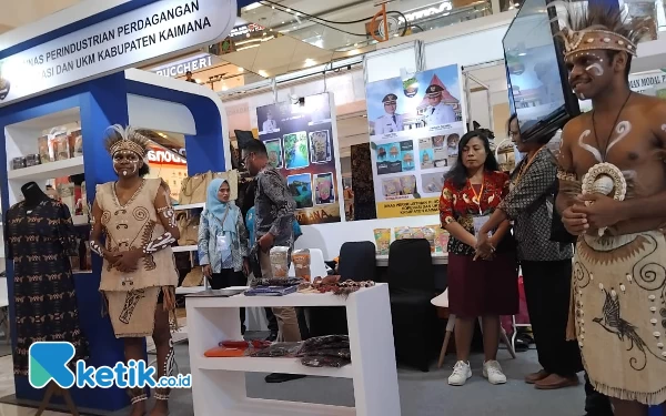 Thumbnail Berita - Disperindakop dan UKM Kaimana Ikuti Pameran Nasional Jogja ITTAF 2024, Kenalkan Berbagai Potensi Kota Senja