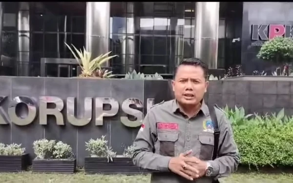 Thumbnail Berita - Aliansi Madura Minta Pimpinan Dispendukcapil Surabaya Mundur Buntut Ribuan KK Warga Diblokir