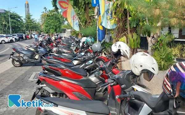 Eri  Perintahkan Petugas Dishub Turun untuk Bereskan Permasalahan Parkir Liar