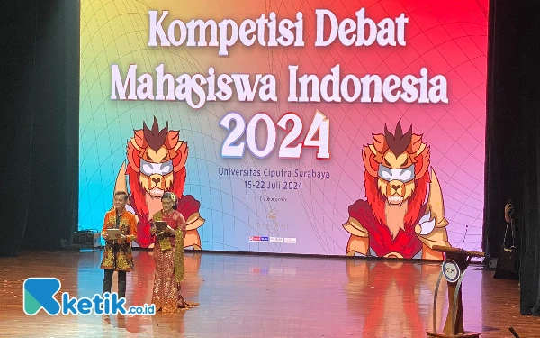 Thumbnail Berita - Universitas Ciputra Jadi Tuan Rumah KDMI, Dihadiri Langsung Pemenang Debat Internasional