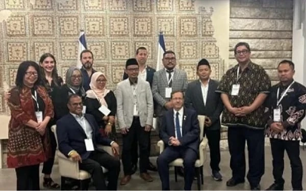 5 Aktivis NU Berfoto dengan Presiden Israel Berujung Ketua Umum PBNU Minta Maaf