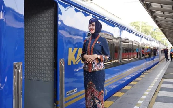 Thumbnail Berita - Layanan Memuaskan, Penumpang Kereta Suite Class Compartment dan Luxury Terus Meningkat