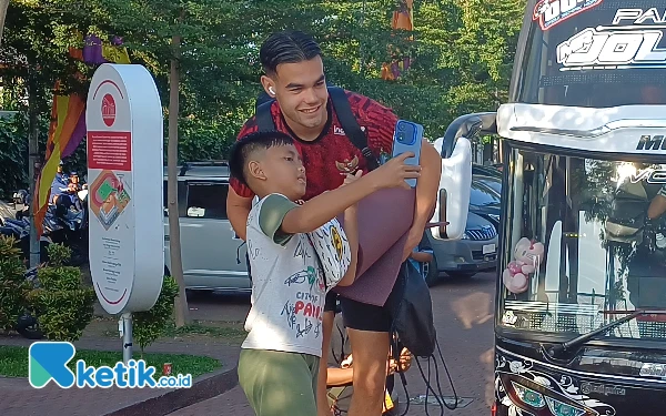 Thumbnail Jens Raven, Bintang Baru Timnas U-19 Indonesia, Gemar Soto Ayam hingga Gado-Gado