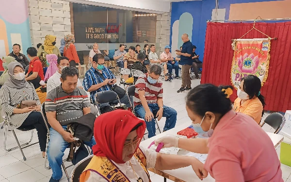 Thumbnail Aksi Nyata, Lions Club Padma dan Maspion Square Gelar Medical Check Up bagi 200 Warga Sekitar