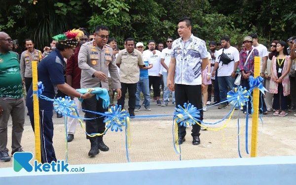 Thumbnail Berita - Kolam Sisir Resmi Dibuka, Bupati Freddy Thie: Magnet Baru Pariwisata Kaimana!