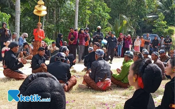 Thumbnail Berita - Upacara Baritan Pacitan, Tradisi Warga Wati dengan Tumbal Kepala Kambing