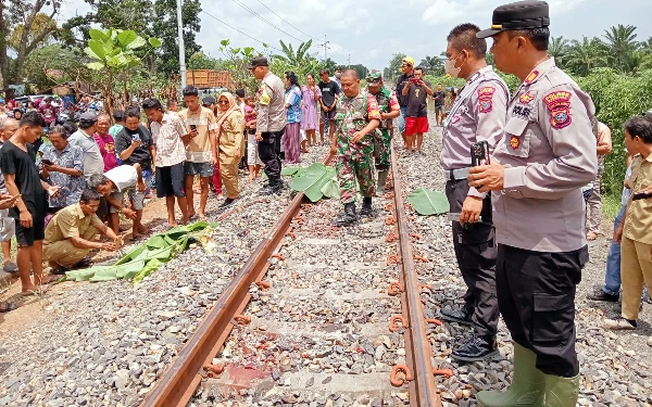 Thumbnail Lakalantas Kereta Api di Kabupaten Batu Bara Sumut, Tubuh Korban Tewas Terpisah Tiga Bagian