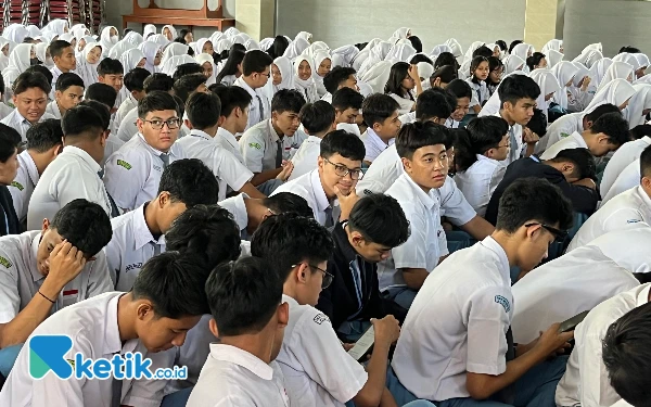 Thumbnail Berita - Dindik Jatim Tangguhkan Permintaan Penambahan SMA Negeri di Kota Malang