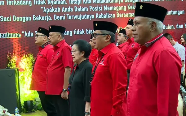 Thumbnail Berita - 13 Nama Terpilih dari PDIP untuk Pilgub 2024, Ada Penantang Menantu Jokowi