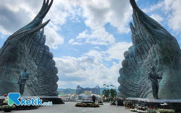 Thumbnail Berita - 5 Spot Foto Terbaik di Istana Garuda Ibu Kota Nusantara