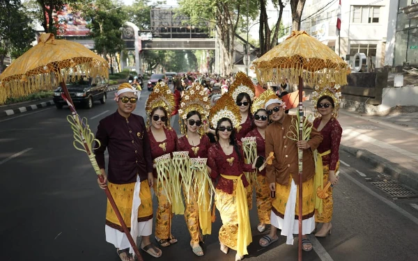 Thumbnail Berita - Semarak HUT Ke-79 RI, Mercure Surabaya Grand Mirama Satukan Tradisi dari Upacara hingga Karnaval