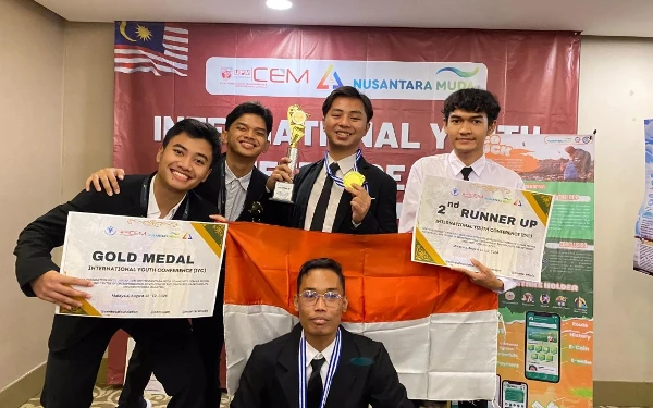 Thumbnail Berita - Mahasiswa Unair Berhasil Boyong Penghargaan di International Youth Conference 2024 Essay Competition