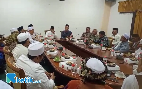 Thumbnail Berita - DPRD dan Dinas Terkait Sepakat Tutup Lorensia Resto dan Cafe di Sampang