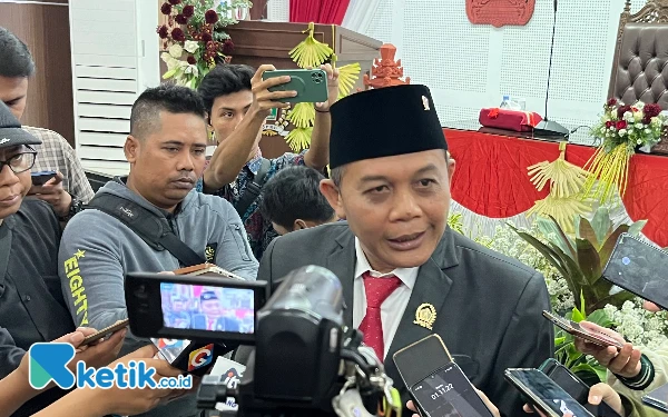 Thumbnail Berita - Pimpinan Sementara DPRD Kota Malang Minta Anggota Gadaikan SK Sesuai Kebutuhan