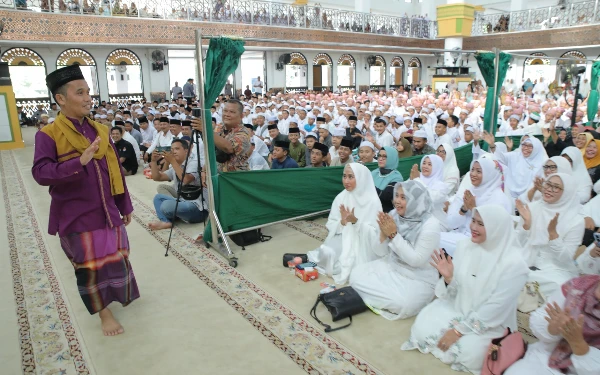 Thumbnail Polres Asahan Gelar Tabligh Akbar Undang Ustaz Maulana, Jadi Cooling Sistem Pilkada