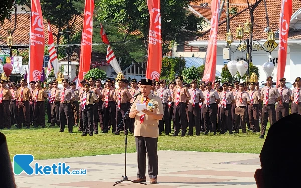 Thumbnail Berita - Arum Sabil Tak Luput Sebut Salam Cinta Bunda Khofifah di Setiap Kegiatan Pramuka Se-Jatim