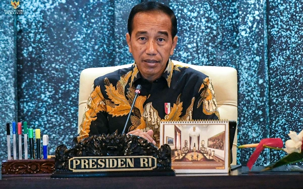 Thumbnail Berita - Jokowi Ingatkan Pentingnya Dukungan Program untuk Presiden Terpilih