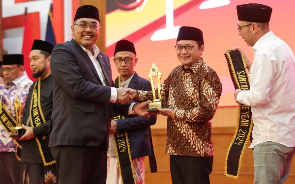 Thumbnail Berita - Dapat Penghargaan Santri of The Year, Sekjen PKB Ungkap Kontribusi Cak Imin